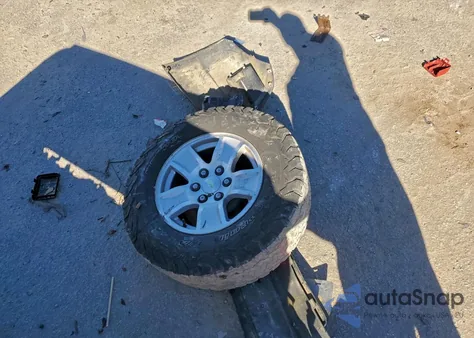 2014 Chevrolet Silverado C1500 Lt from USA, damaged, VIN 3GCPCREH8EG271710